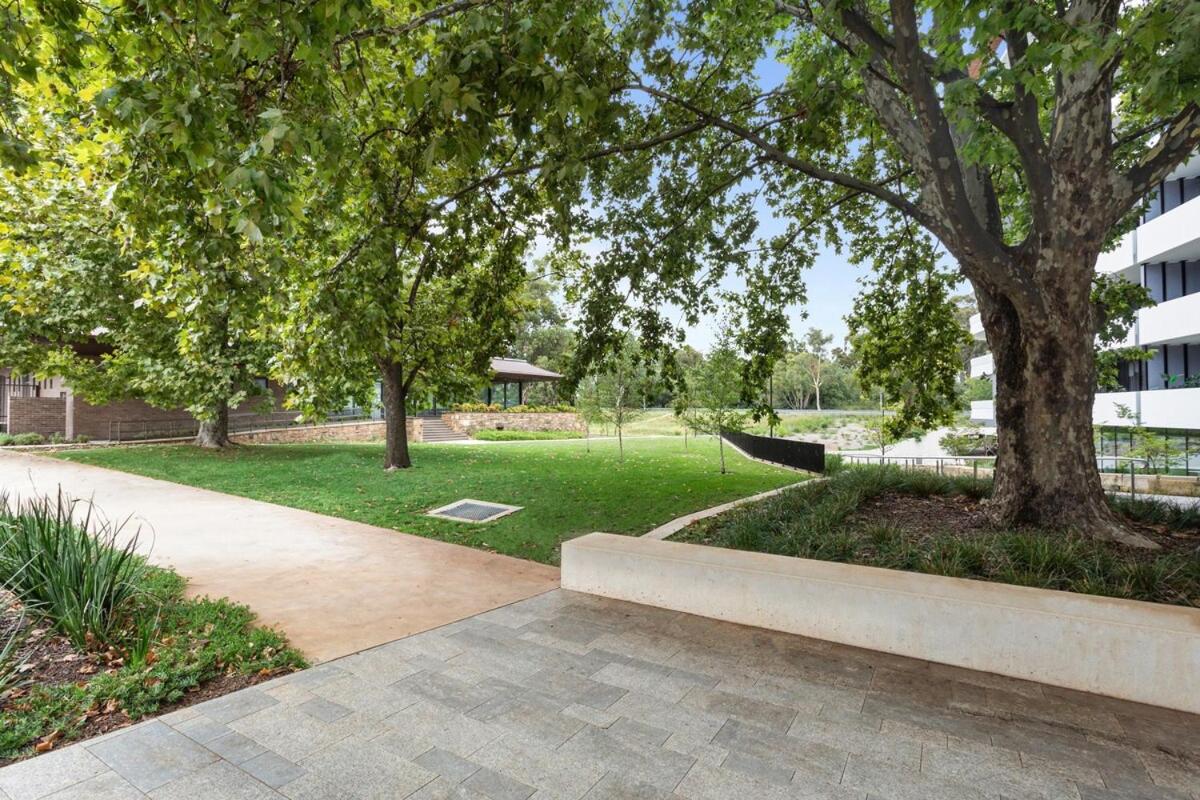 Perfect location with 5 star amenities