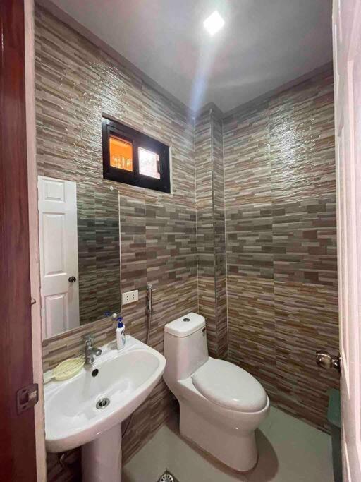 Ana's Haven in Baguio Ideal for Family and Big Groups view 5