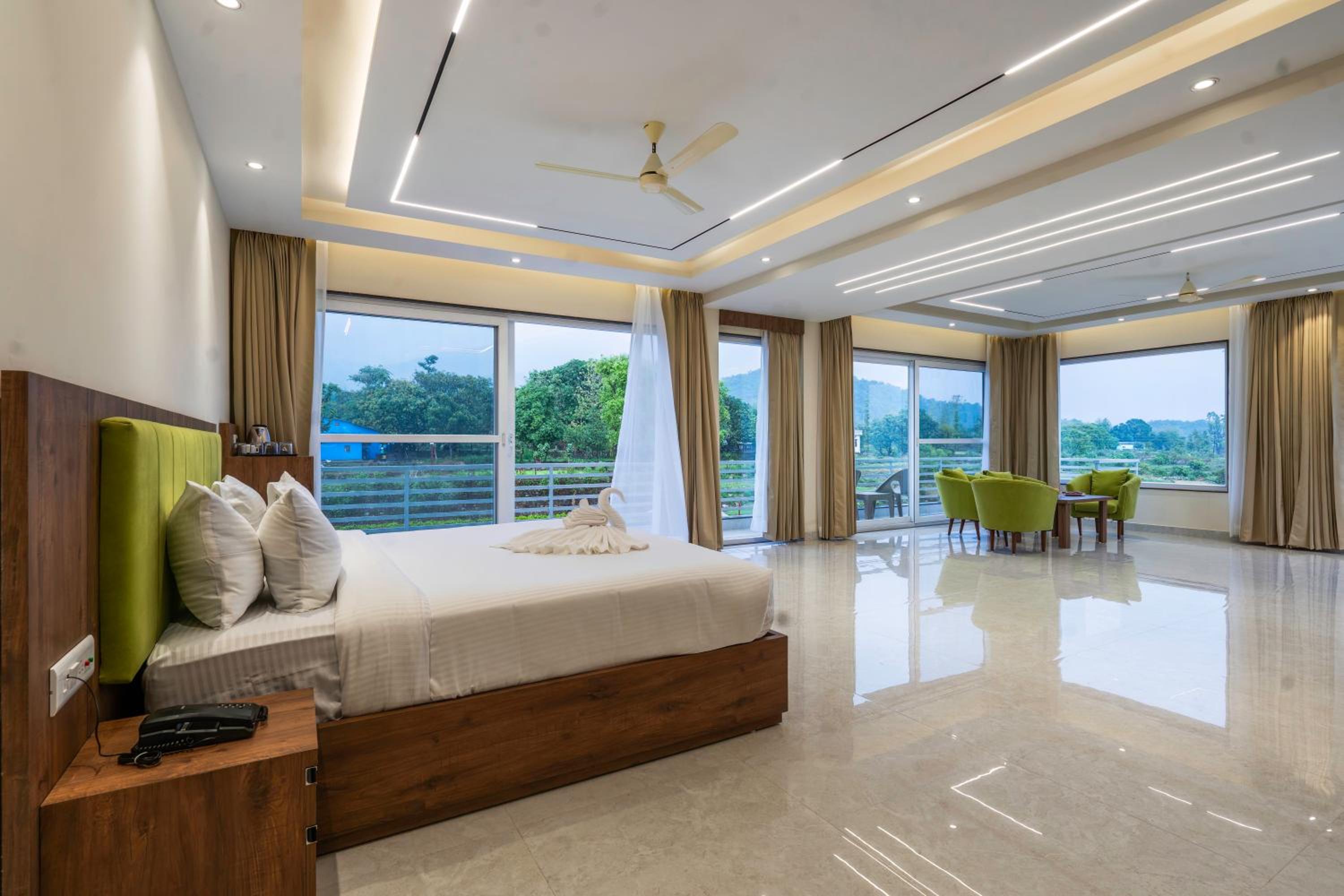 Corbett Four Seasons