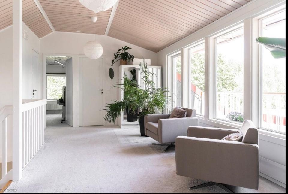Beautiful house in peaceful area