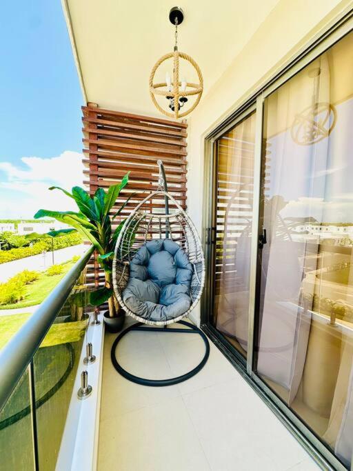 Lovely 2 Bed 2 Bath with Pool view 4
