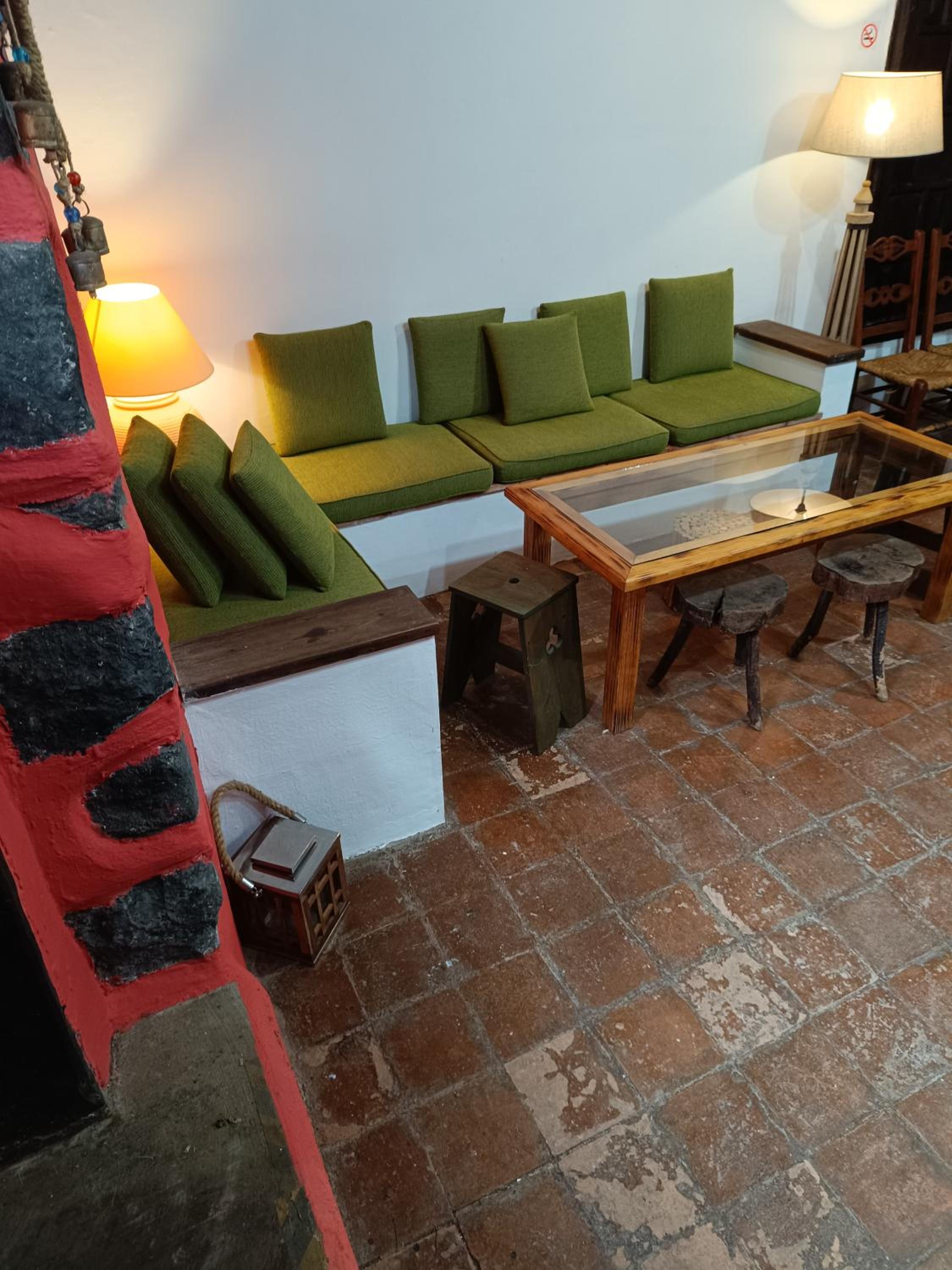lounge