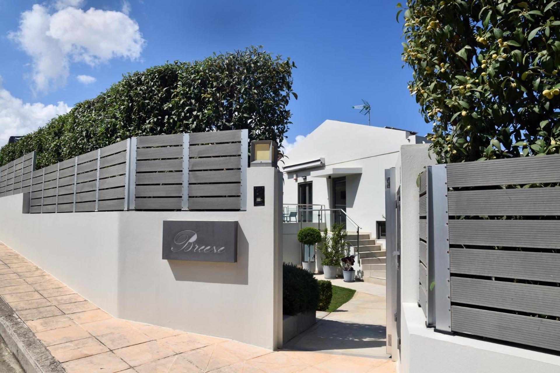 Hotel Sunlight Breeze Villa - Image 1