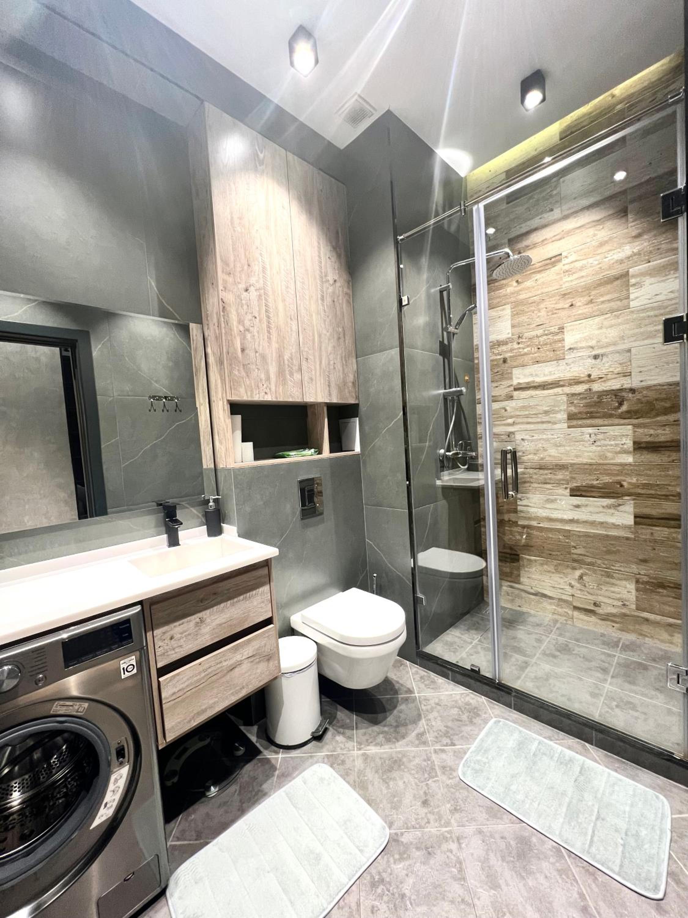 Stylish apartment, close to city center view 3