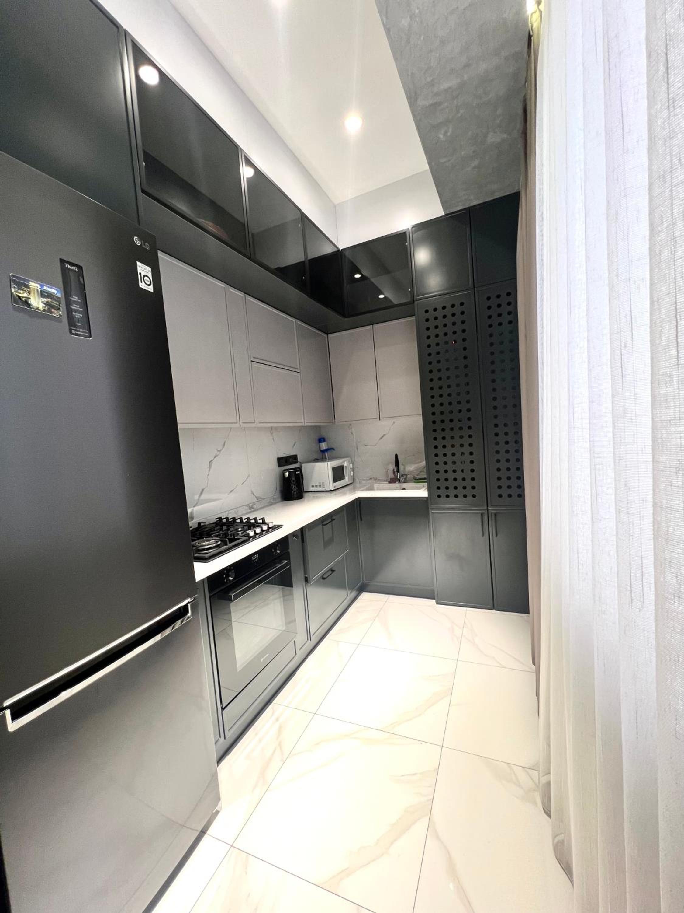 Stylish apartment, close to city center view 2