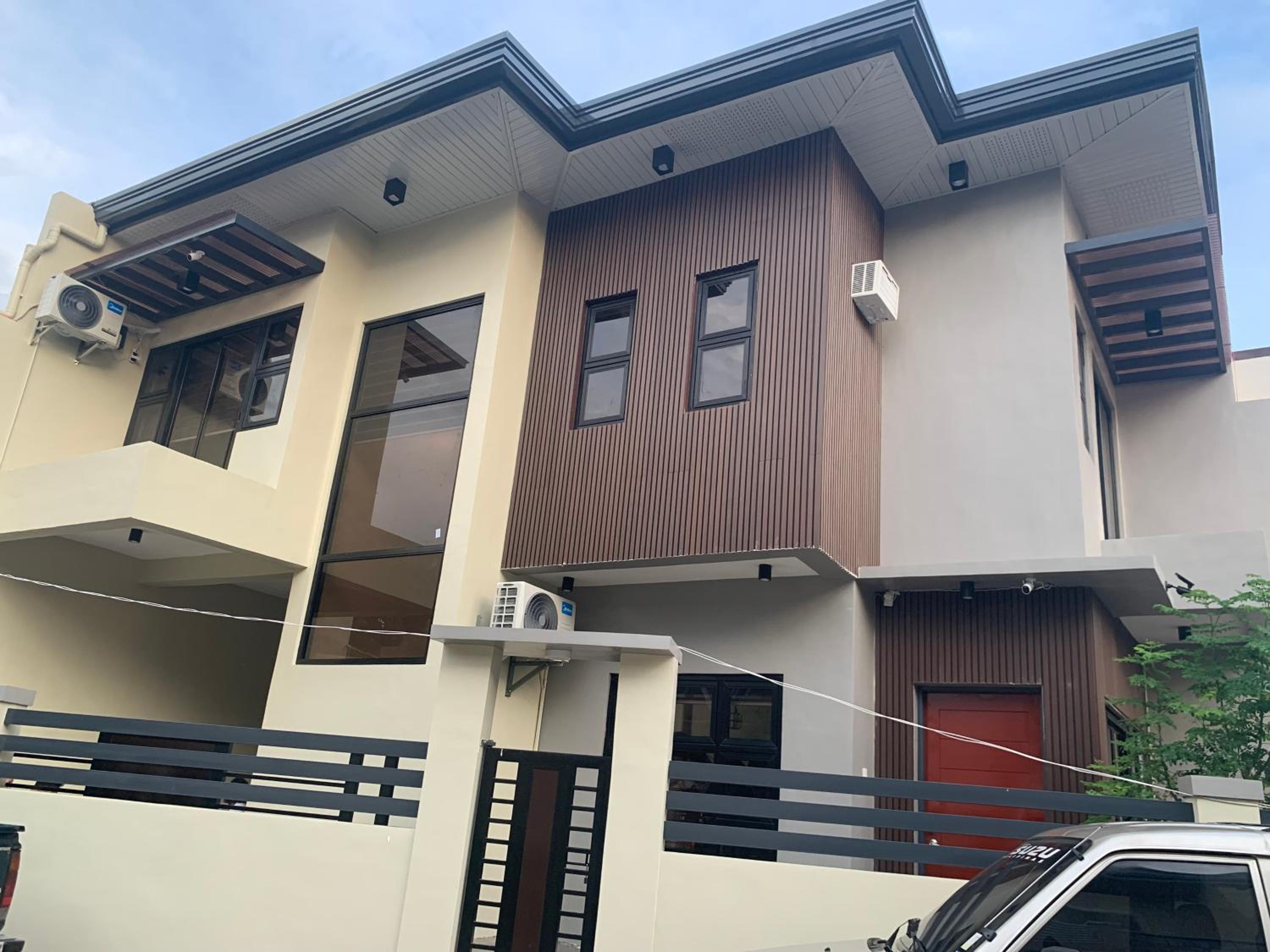 Newly built house for 4-5 family members view 4