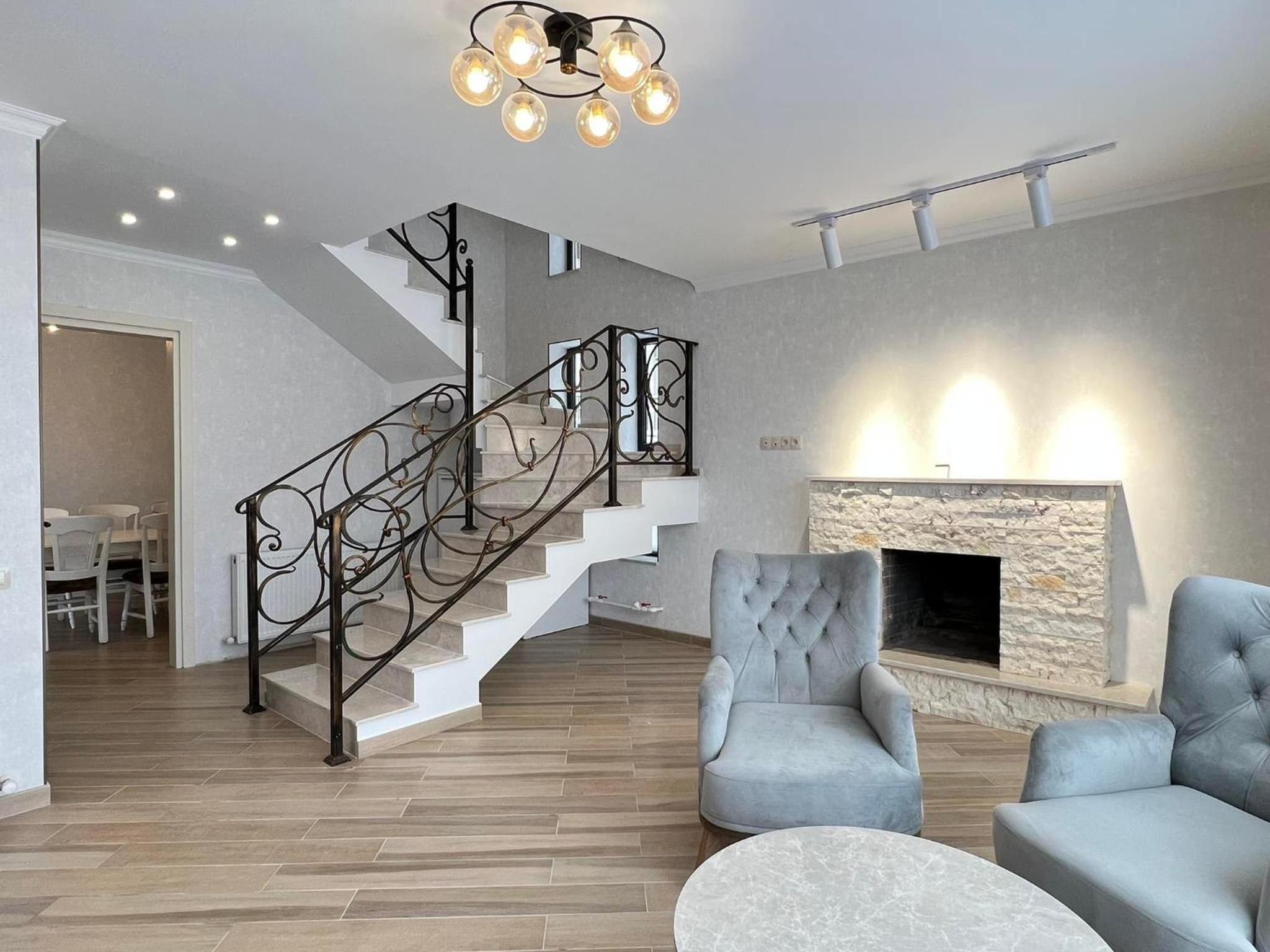 Mountain View Luxury Villa view 5