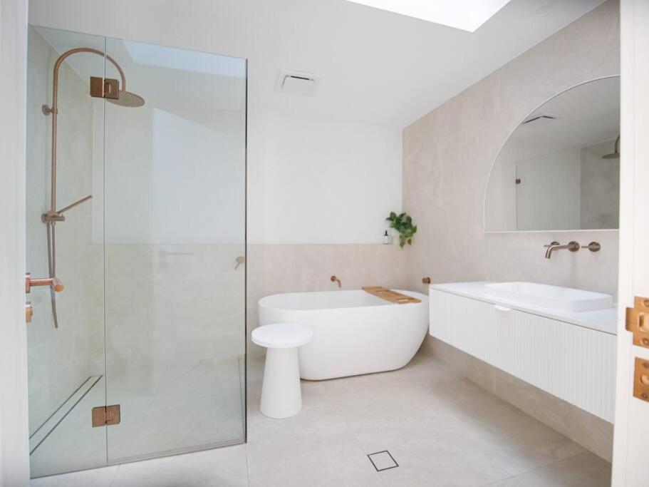Luxury Home in the Vale