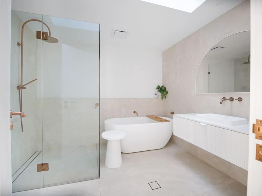 Luxury Home in the Vale