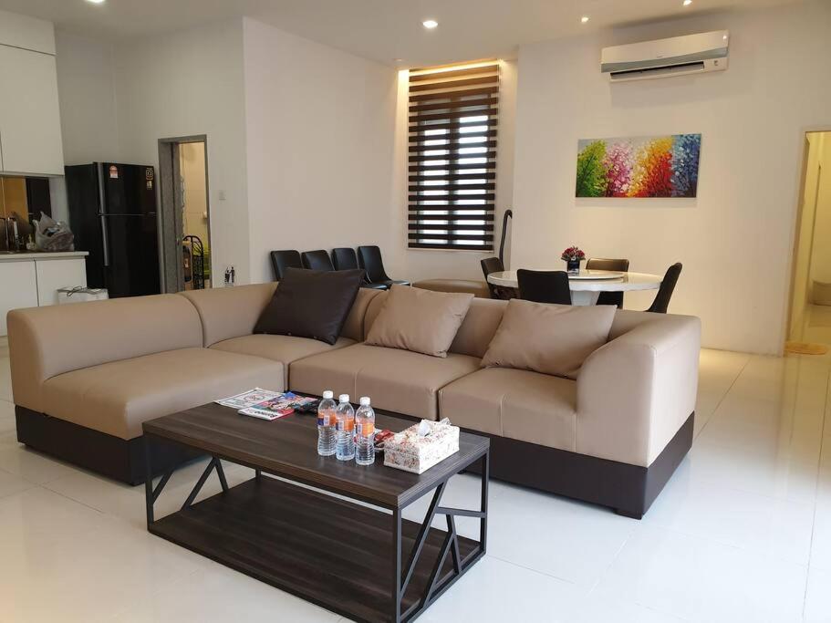 Jk CozyHome 10Pax 100Mbps 2Carparks photo 5