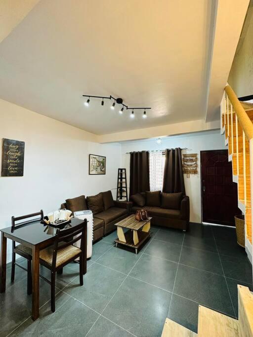 Billy's Condotel