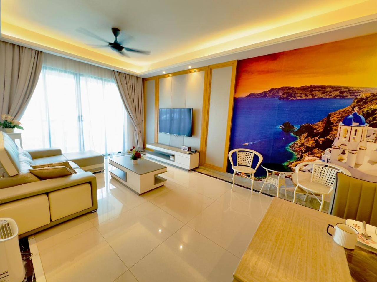 JB City CIQ-R&F Shopping Mall Apartment