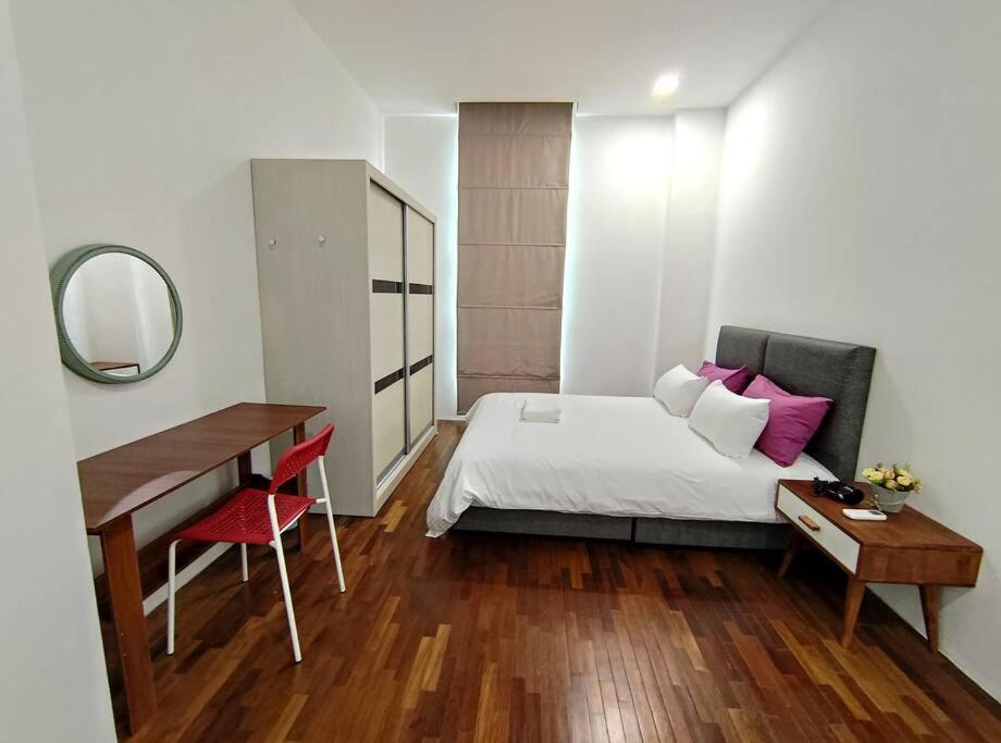 Jk CozyStay 10Pax 300Mbps 3BedR 2BathR 2ShadedCarpark photo 7
