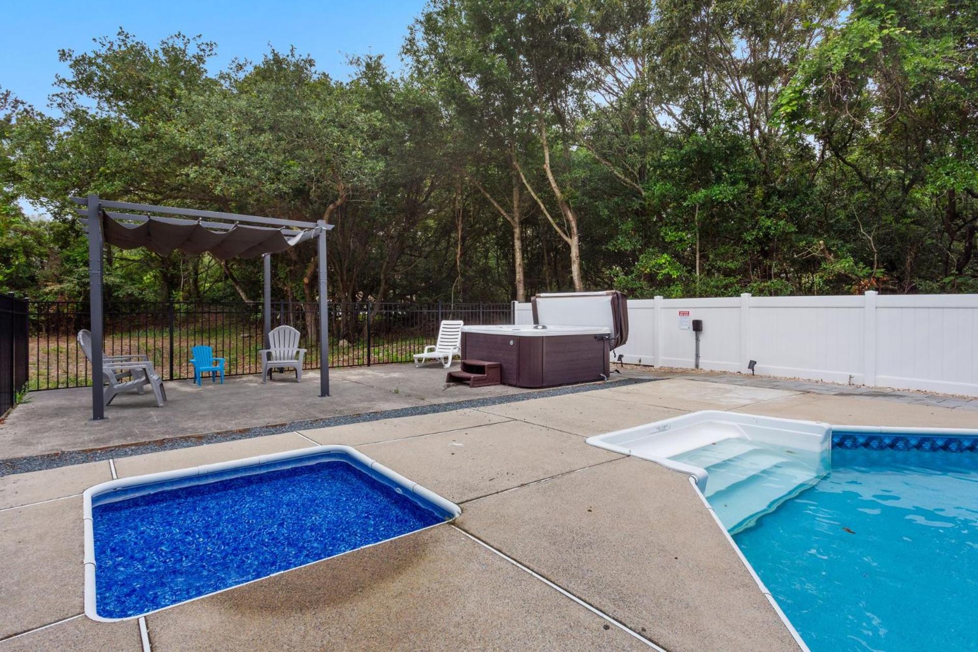 3057 - Olive the Beach view 5