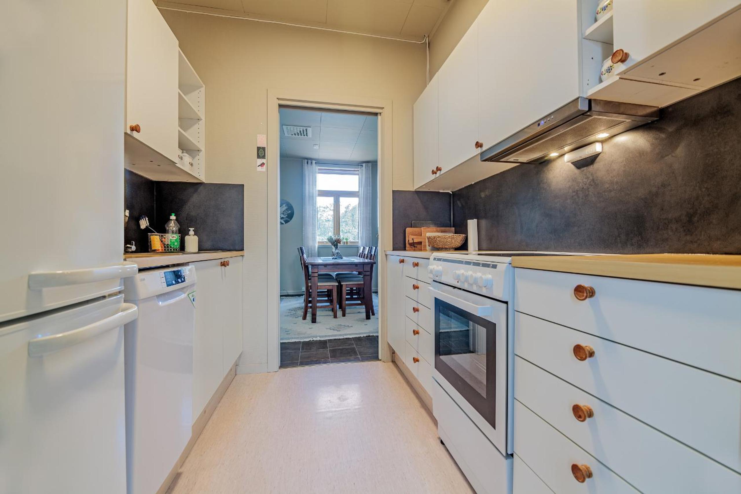 Top apartment in Stamsund view 5