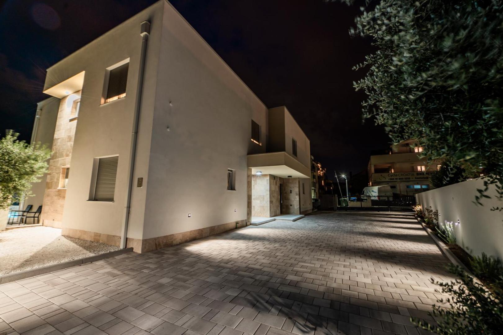 Villa Katmari with private heated pool