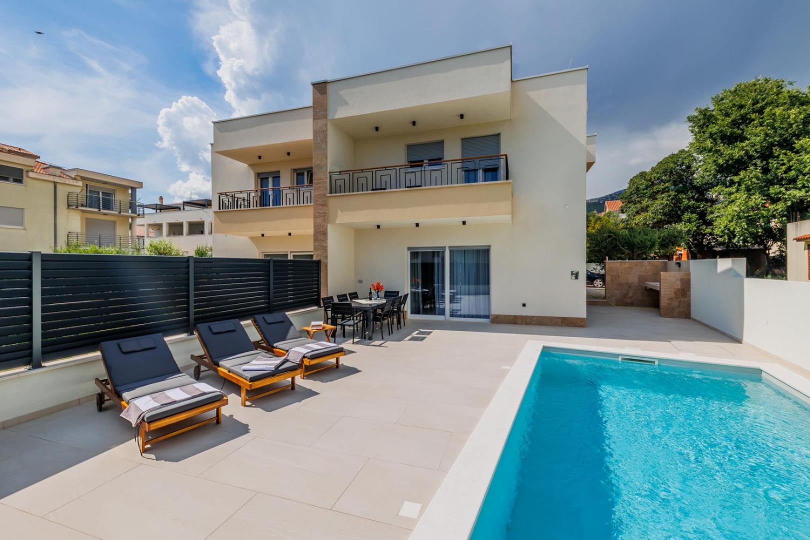 Villa Katmari with private heated pool