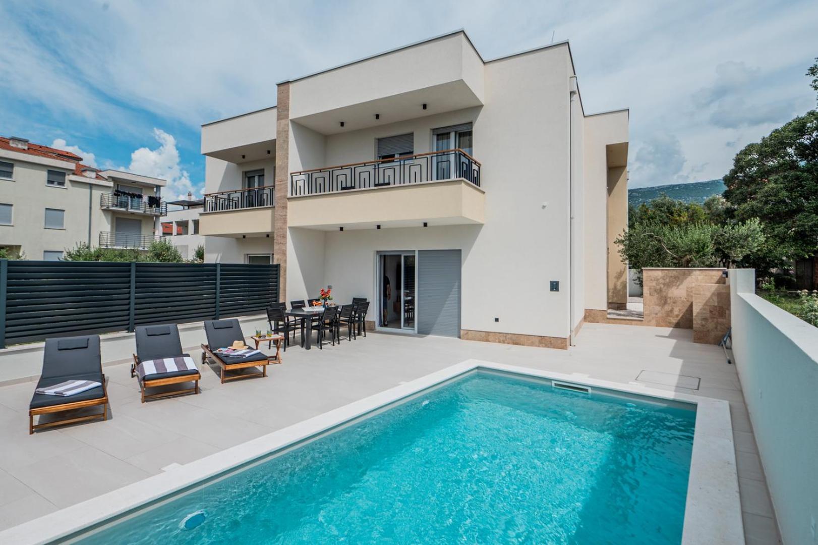 Villa Katmari with private heated pool