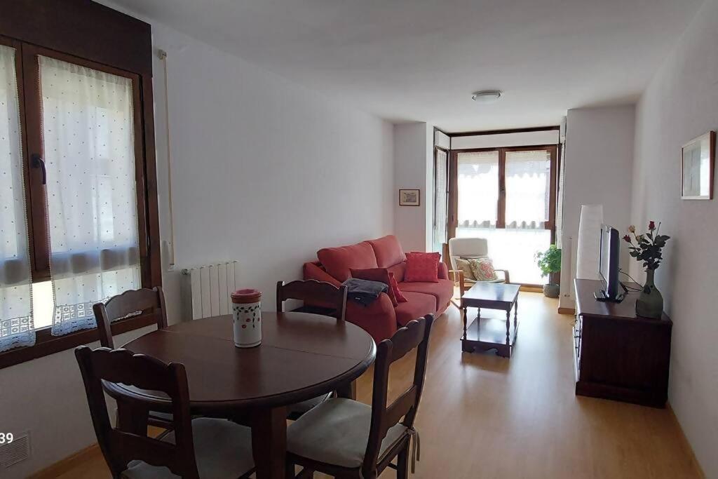 Apartamento Alma centro Biescas l WIFI l Parking