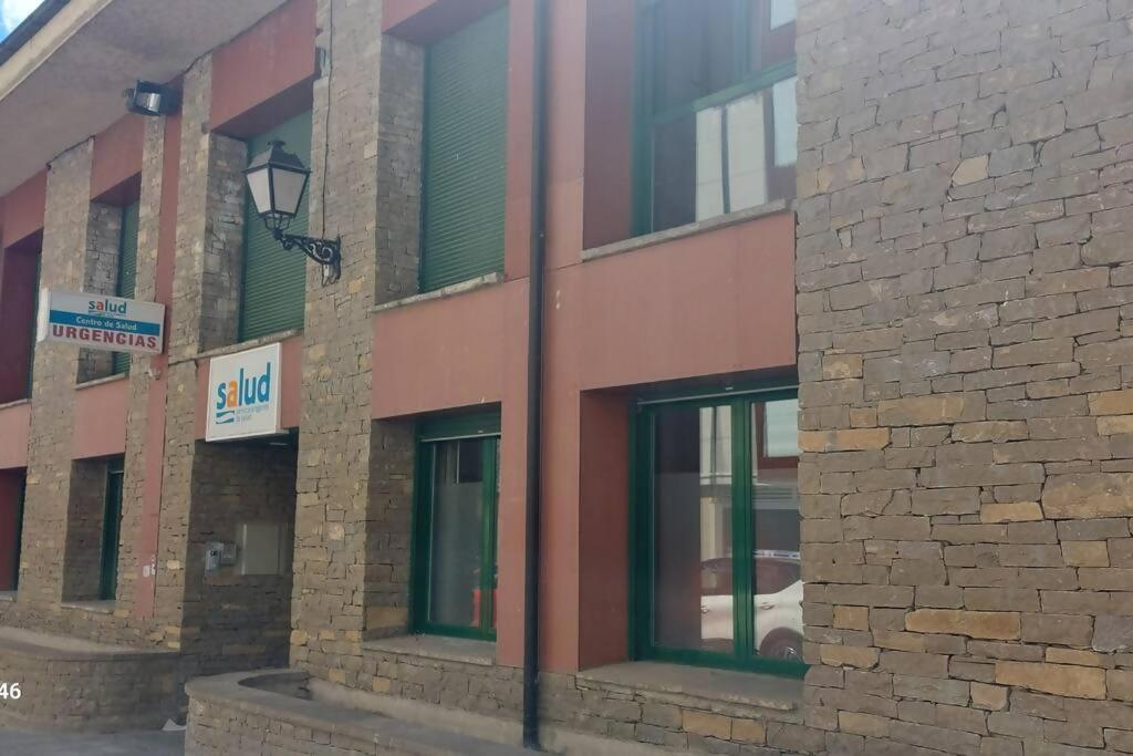 Apartamento Alma centro Biescas l WIFI l Parking