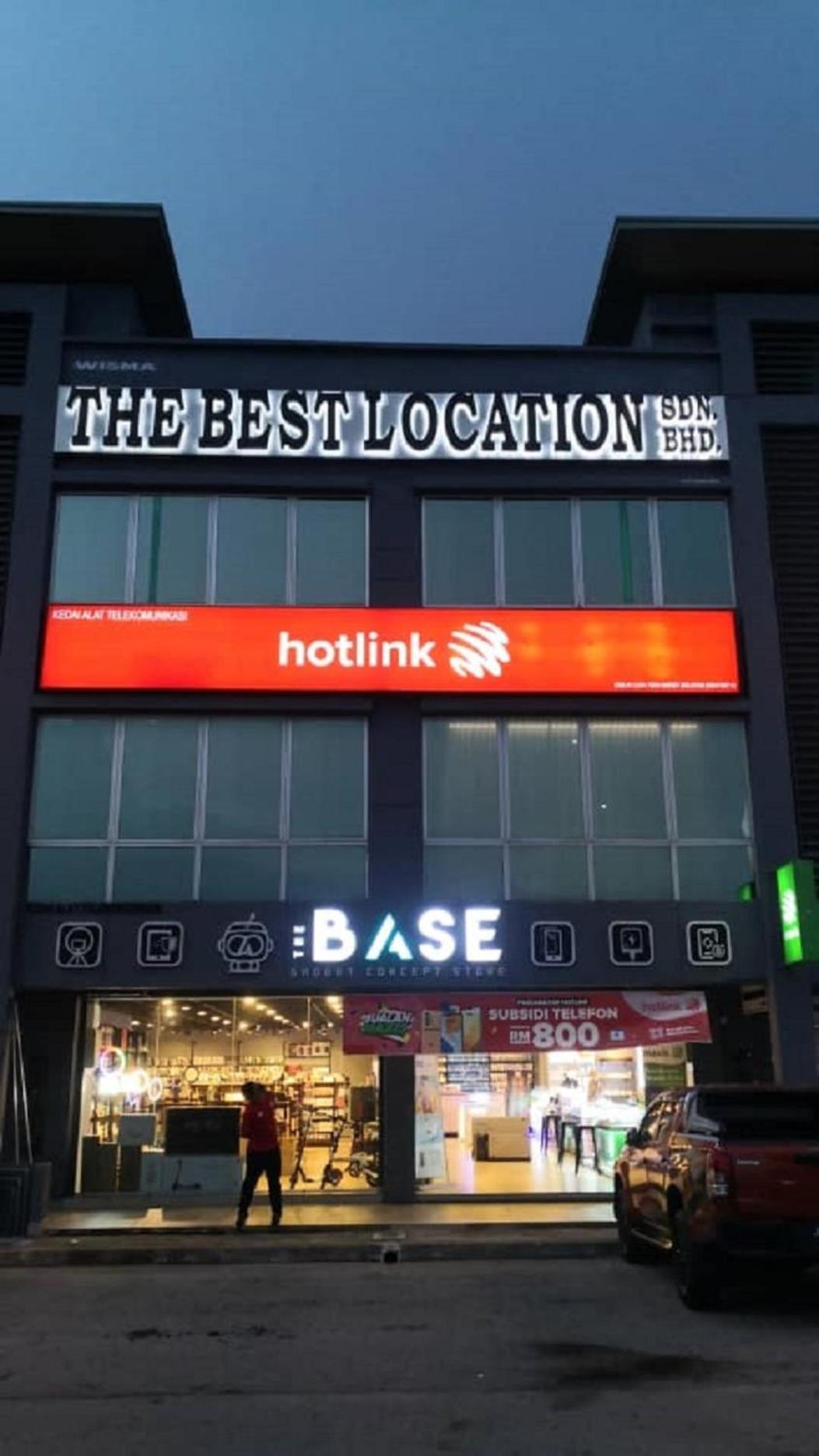 THE BEST LOCATION photo 5