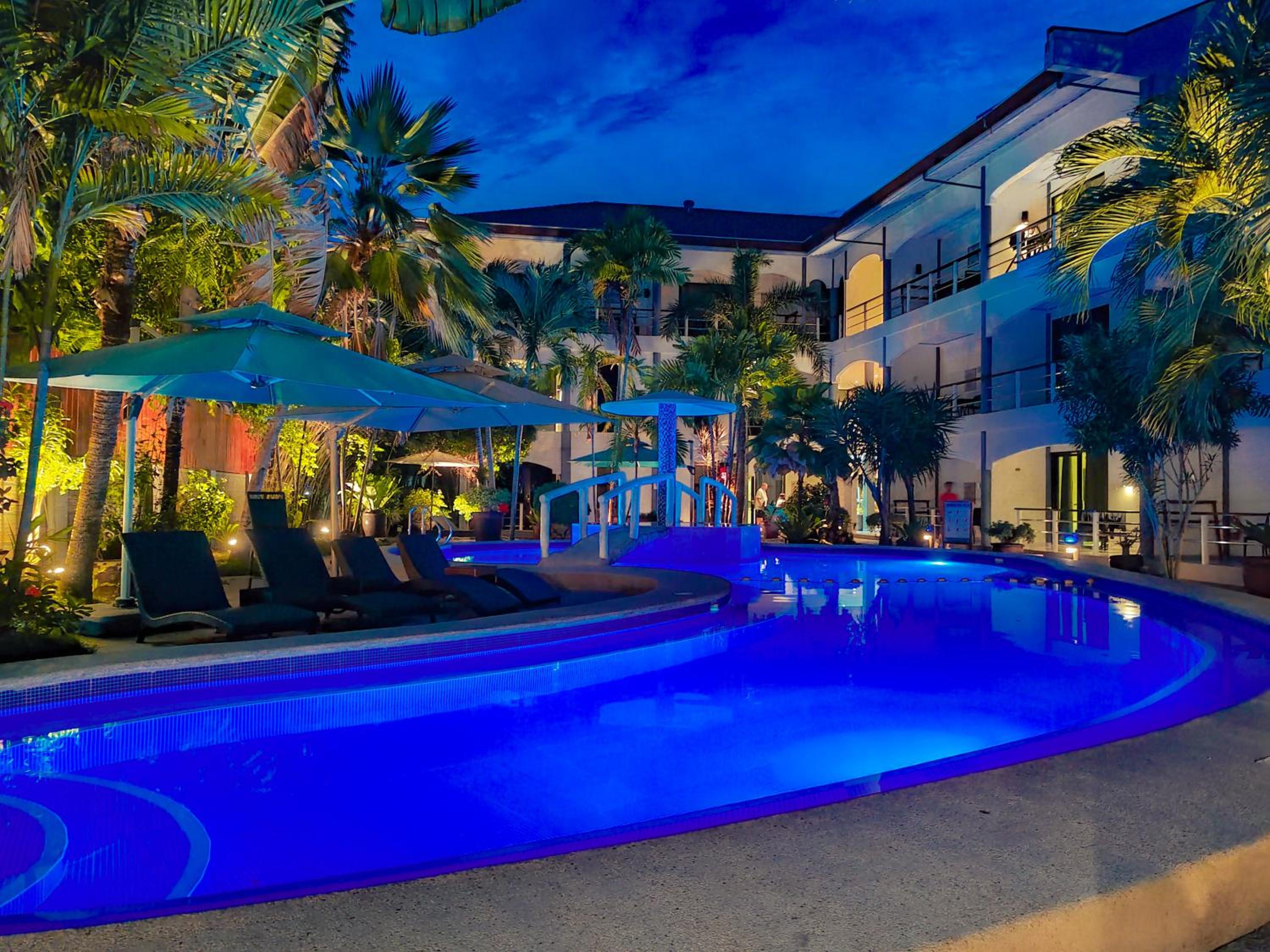 Alona Northland Resort