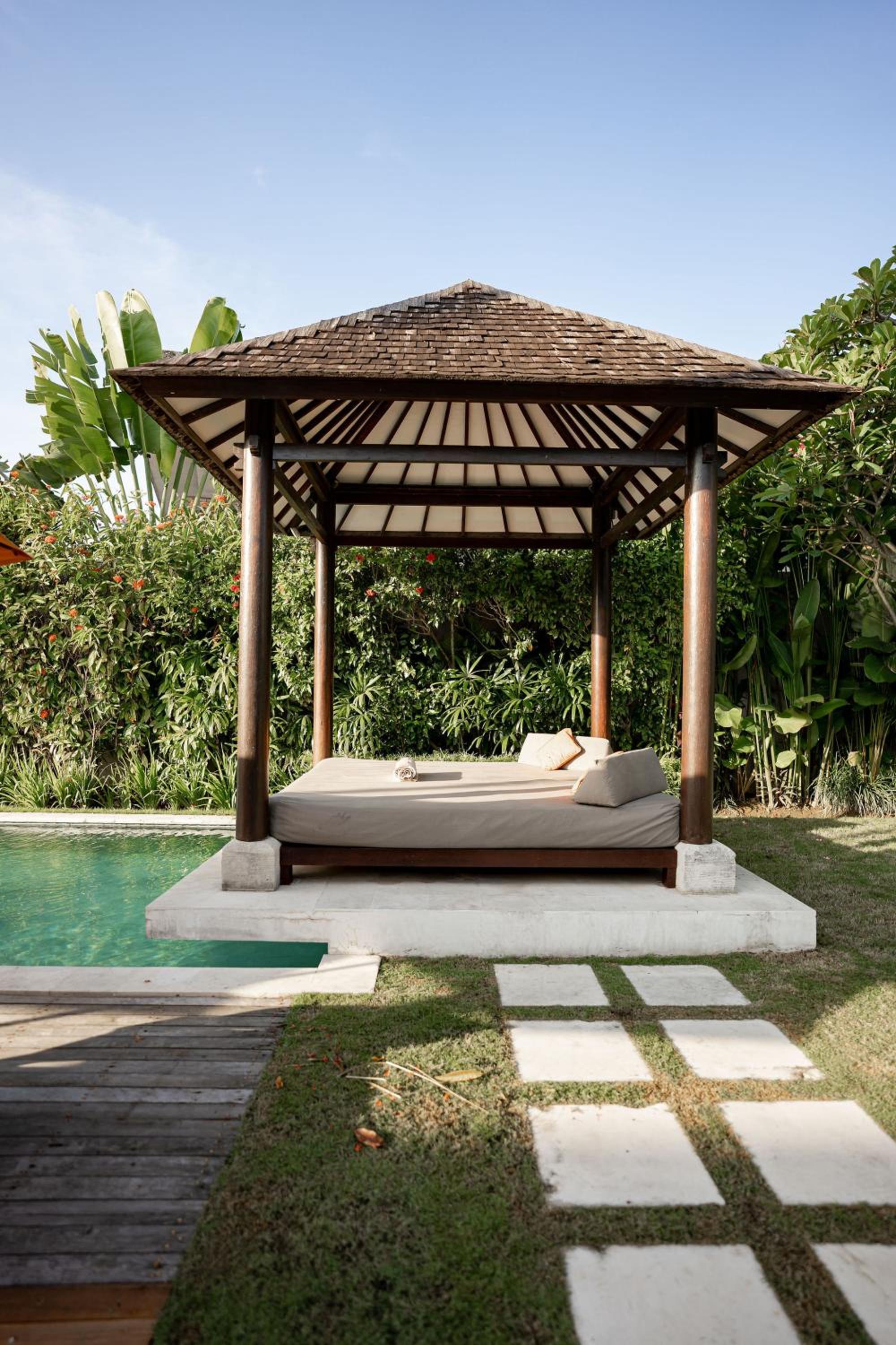 Echo Beach Duo - Image 3