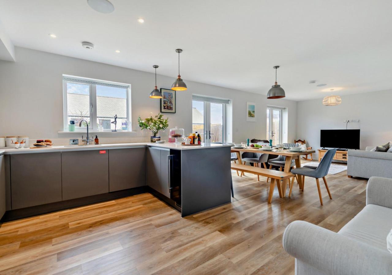 4 Bed in Newquay oc-b29052