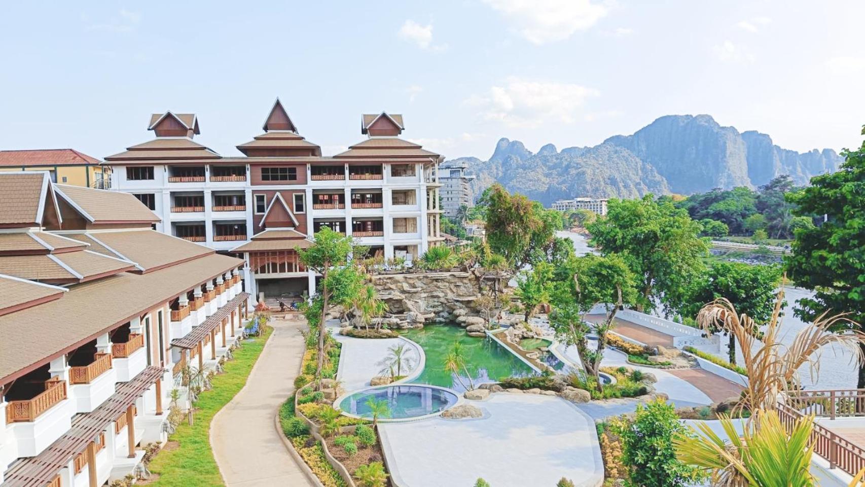 Phubarn VimarnVangvieng Resort