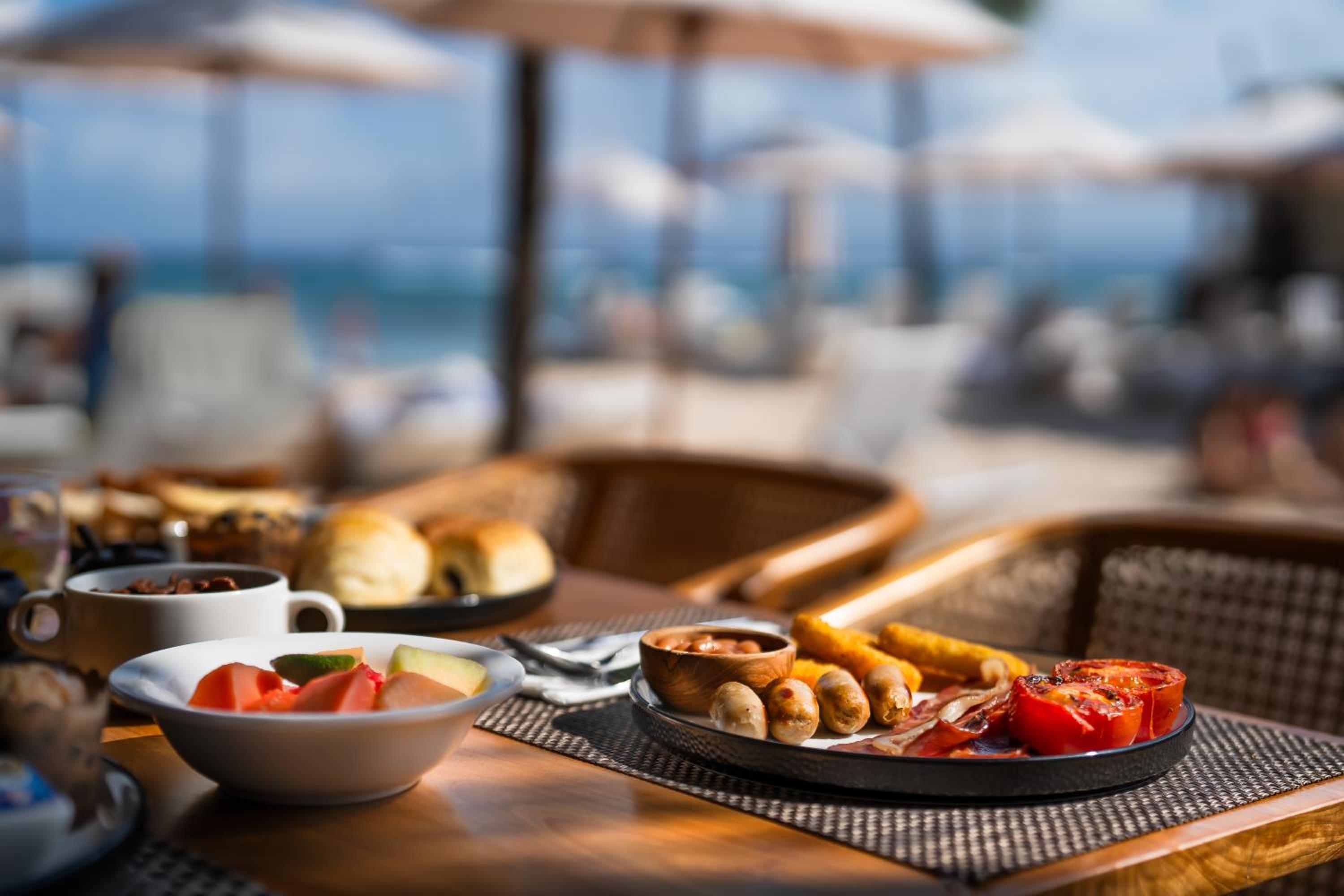 Lembongan Beach Club & Resort