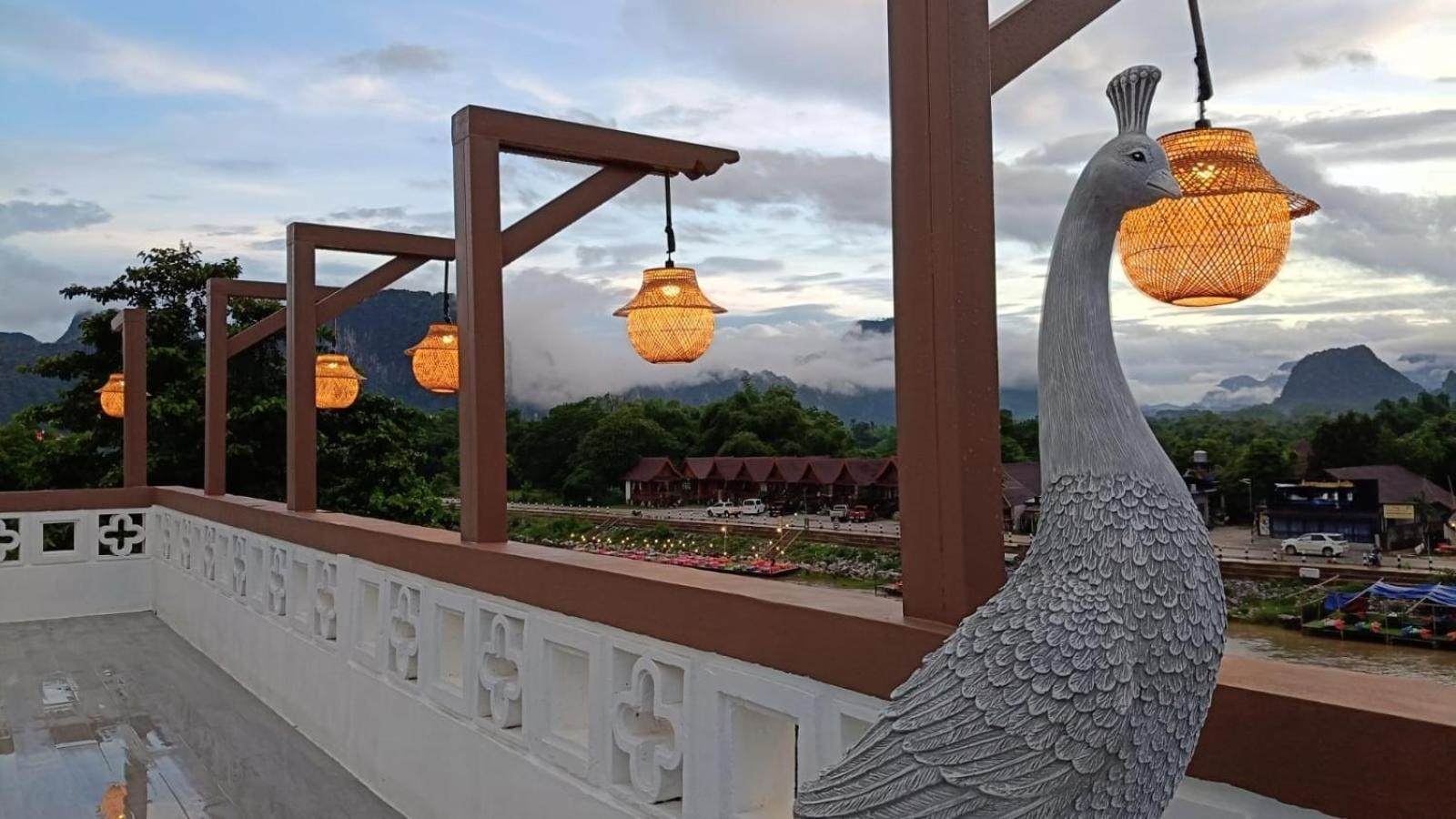Phubarn VimarnVangvieng Resort