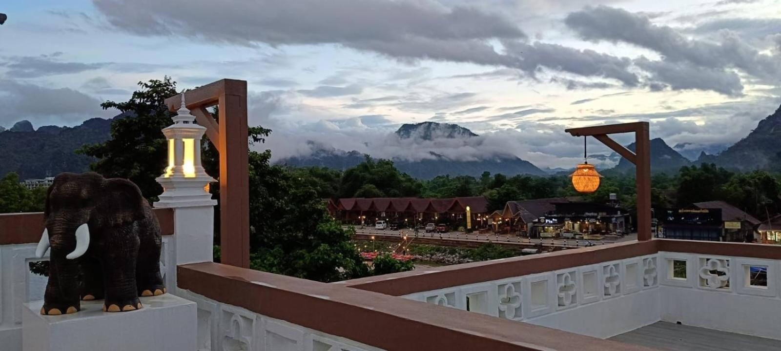 Phubarn VimarnVangvieng Resort