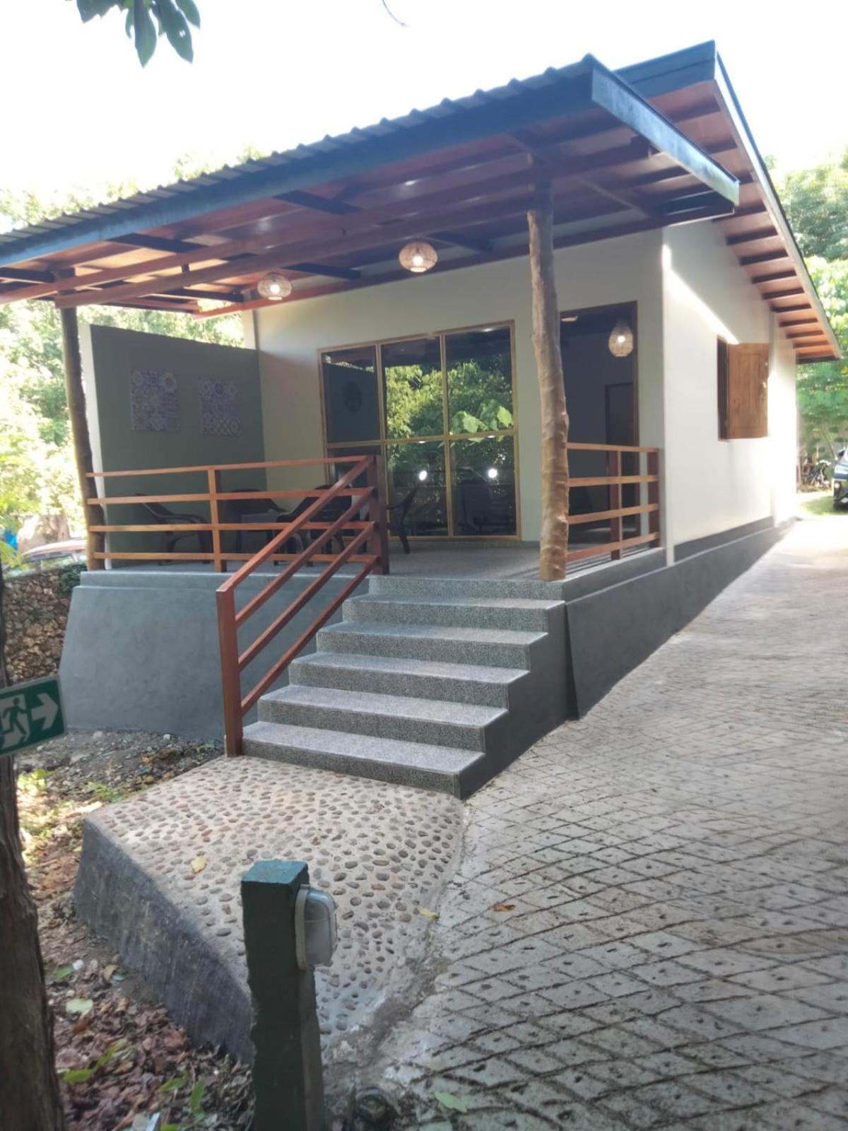 Hotel BaraCoco Bungalows - Image 1