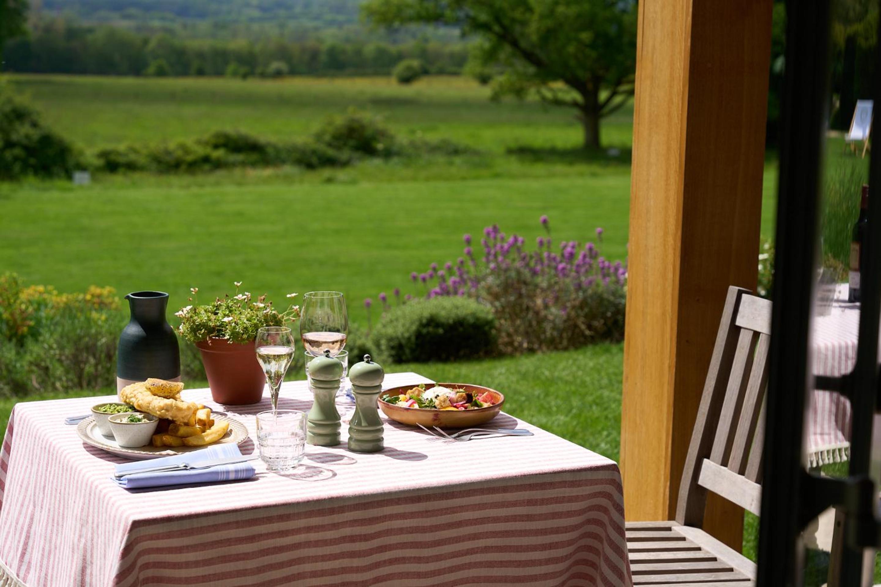Newbury Vacations - The Retreat, Elcot Park - Property Image 147