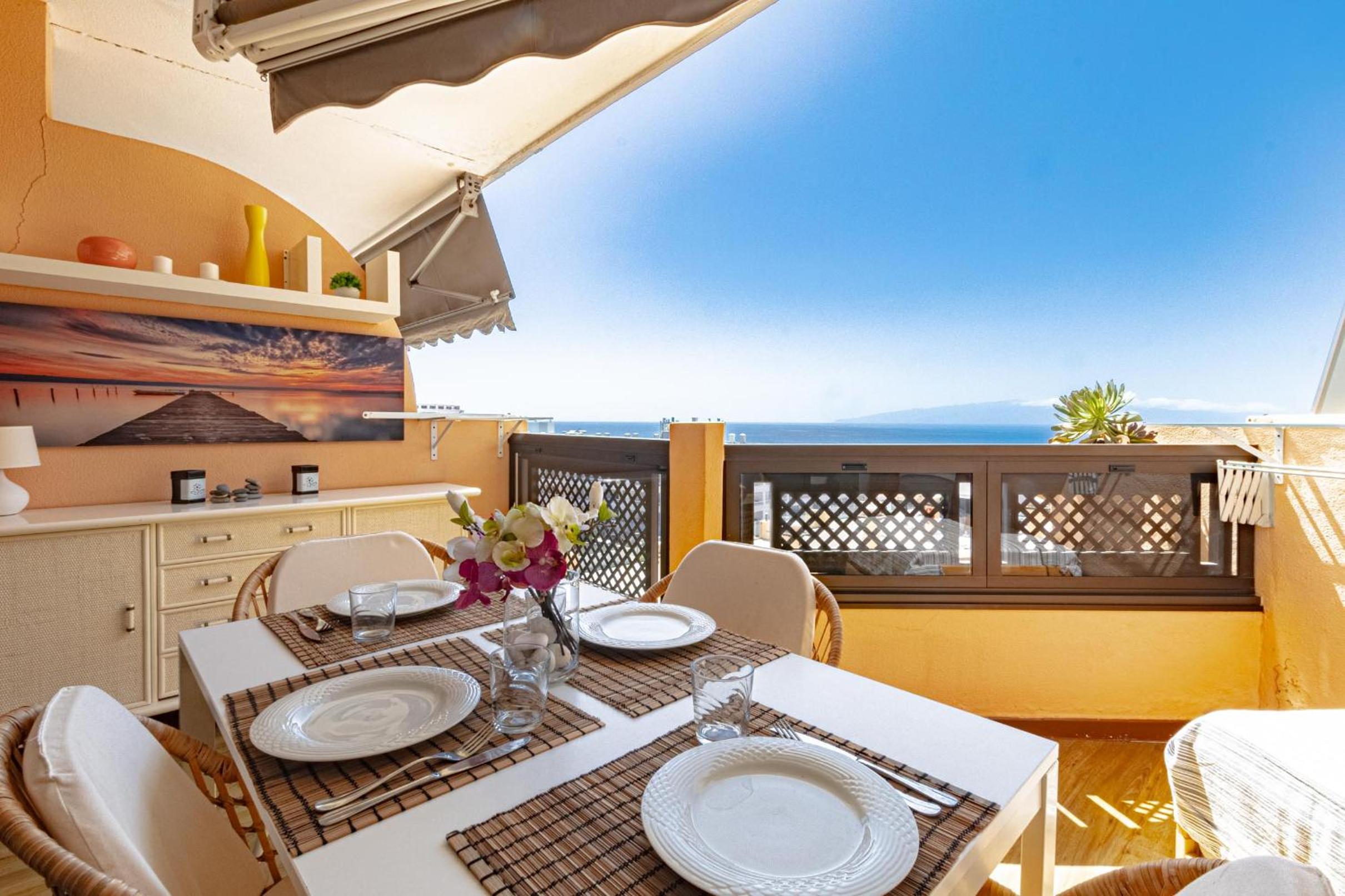 Ocean View Sunset Apt by Dream Homes Tenerife