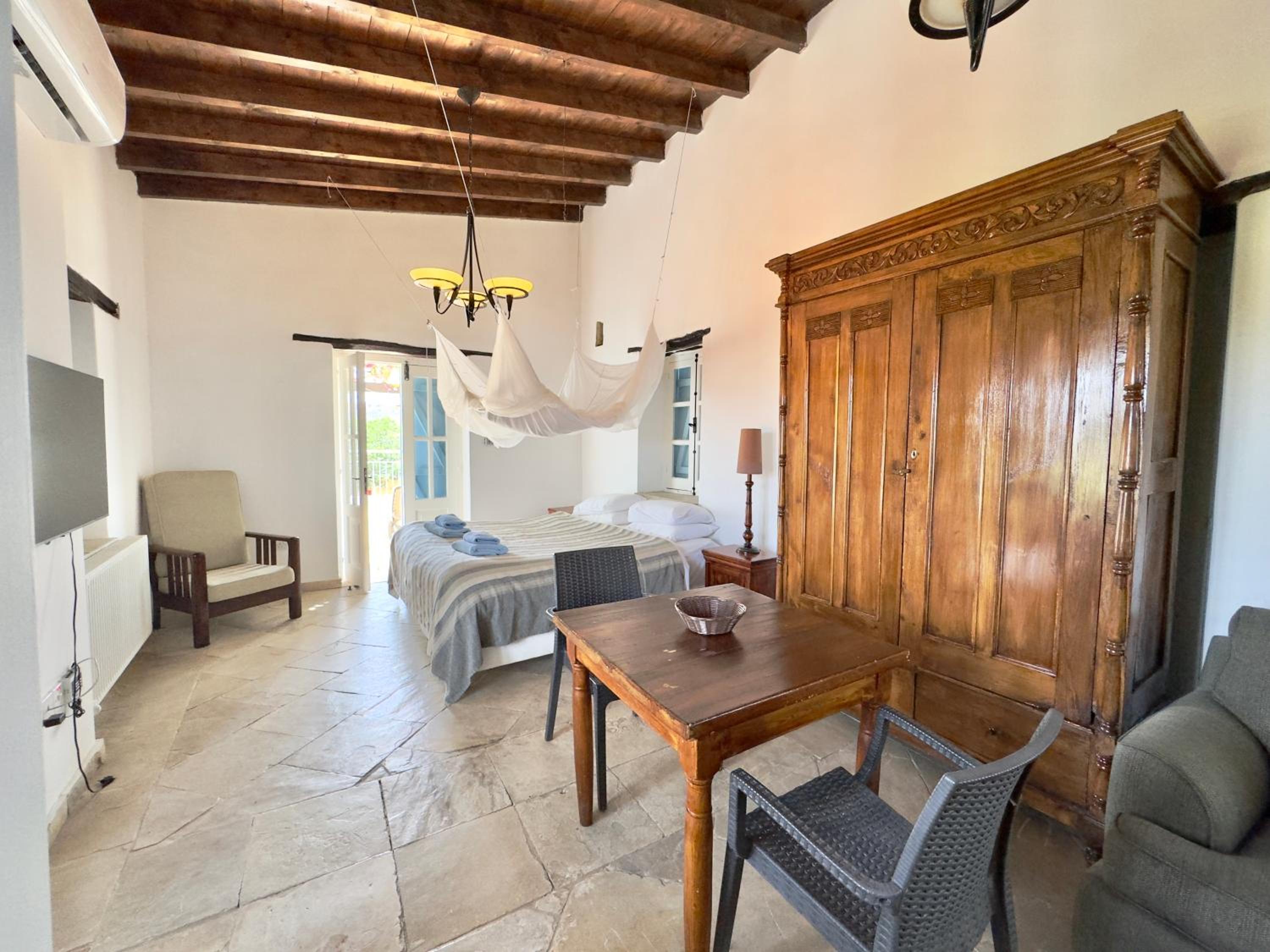 Cyprus Villages - Hotel & Restaurant - Central Location - Bed & Breakfast With Access To Pool And Stunning Views