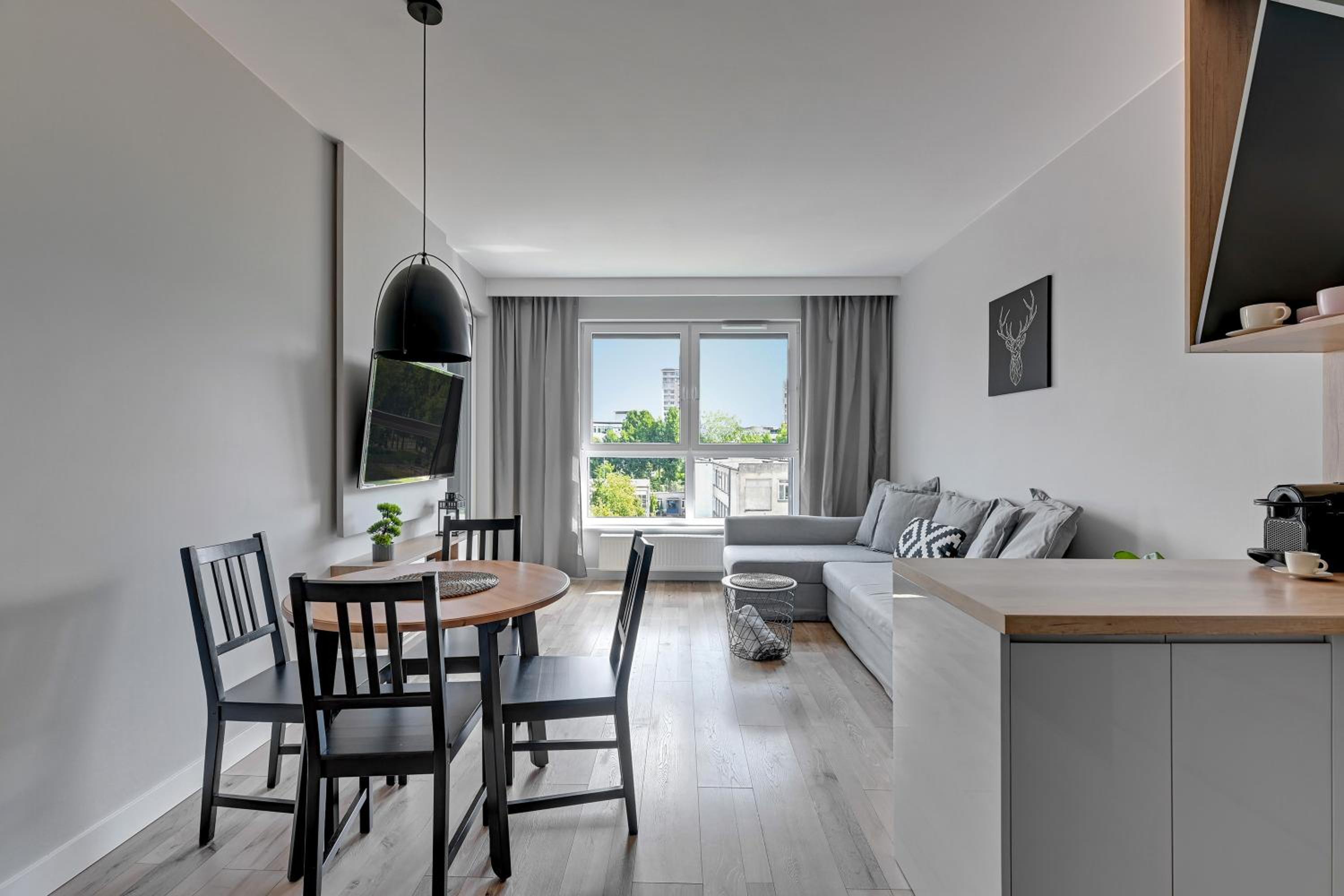 Obrońców Wybrzeża by Downtown Apartments