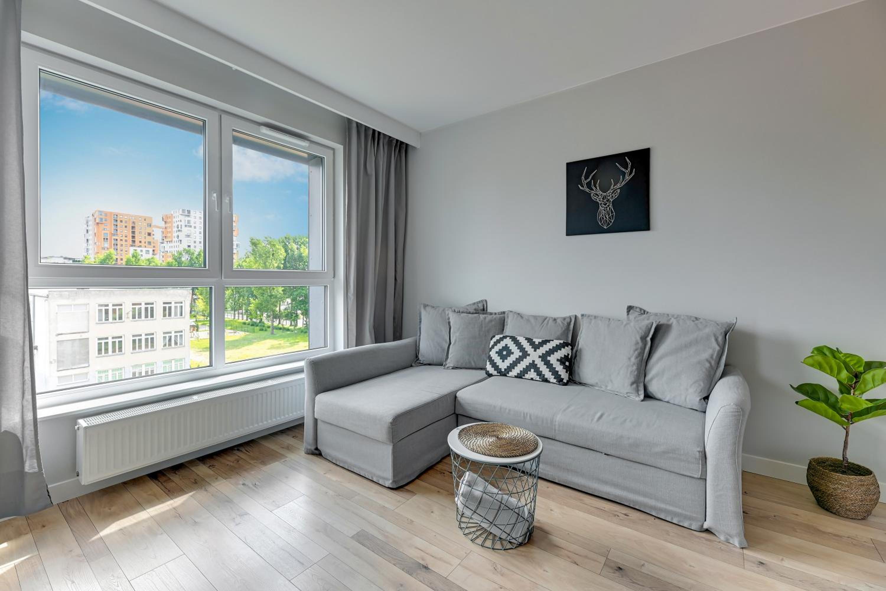 Obrońców Wybrzeża by Downtown Apartments