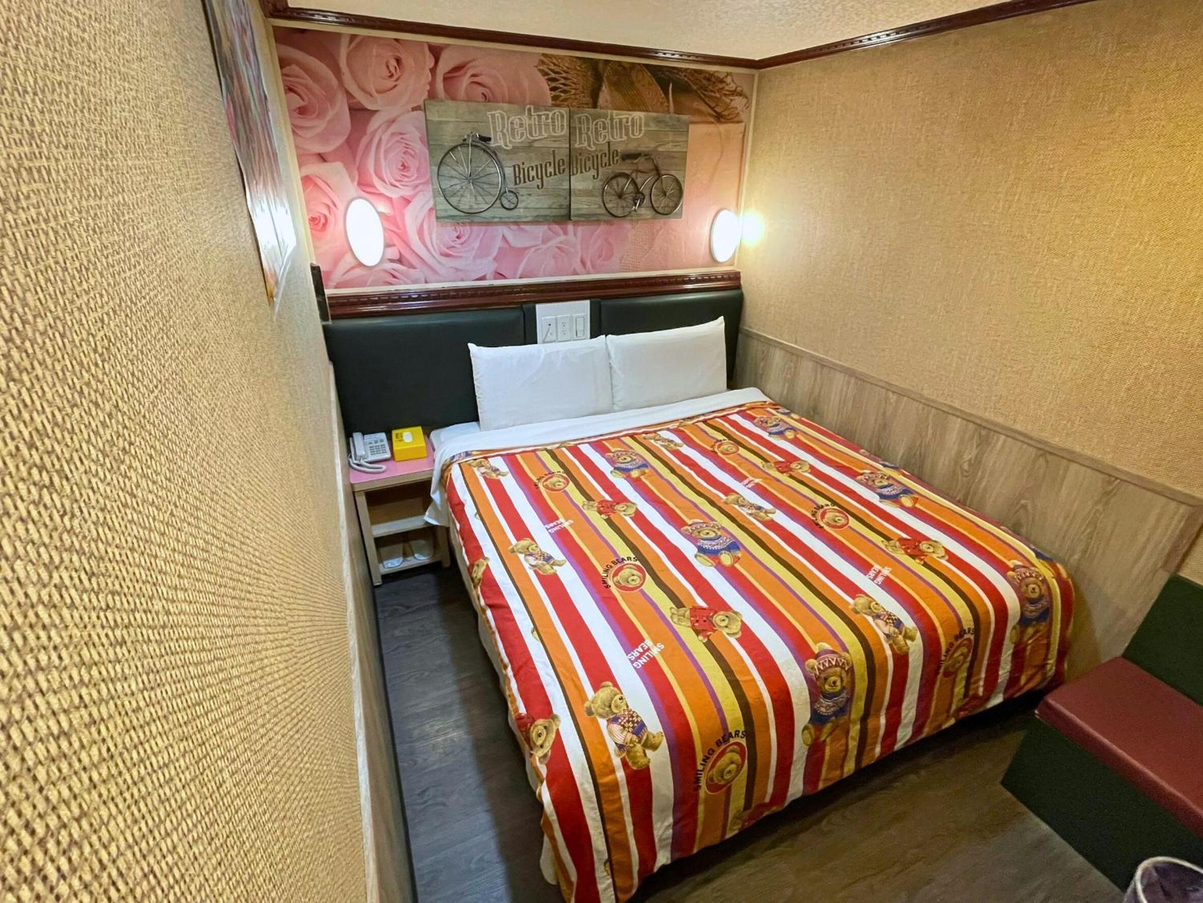 Dealer Hotel