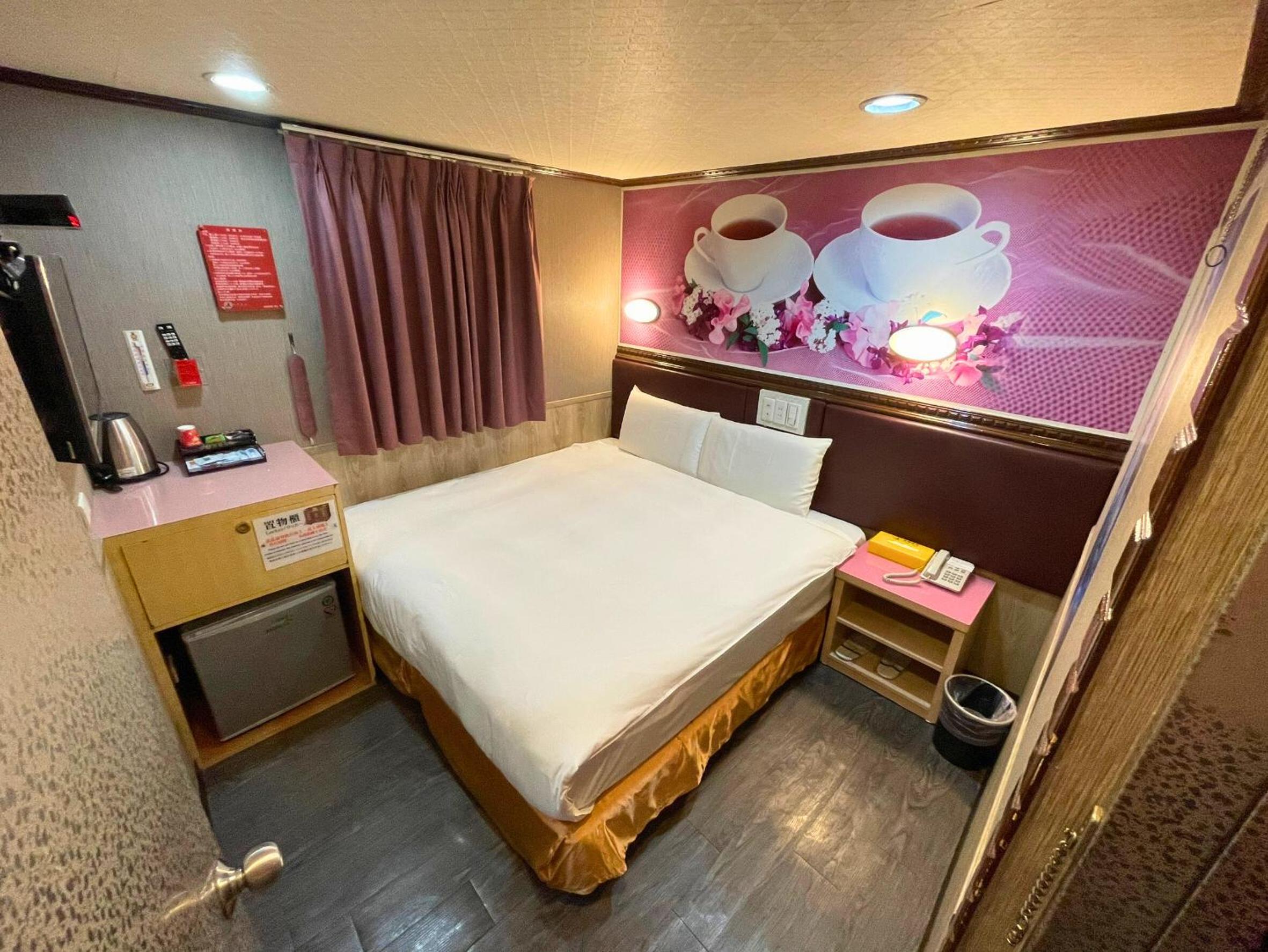 Dealer Hotel