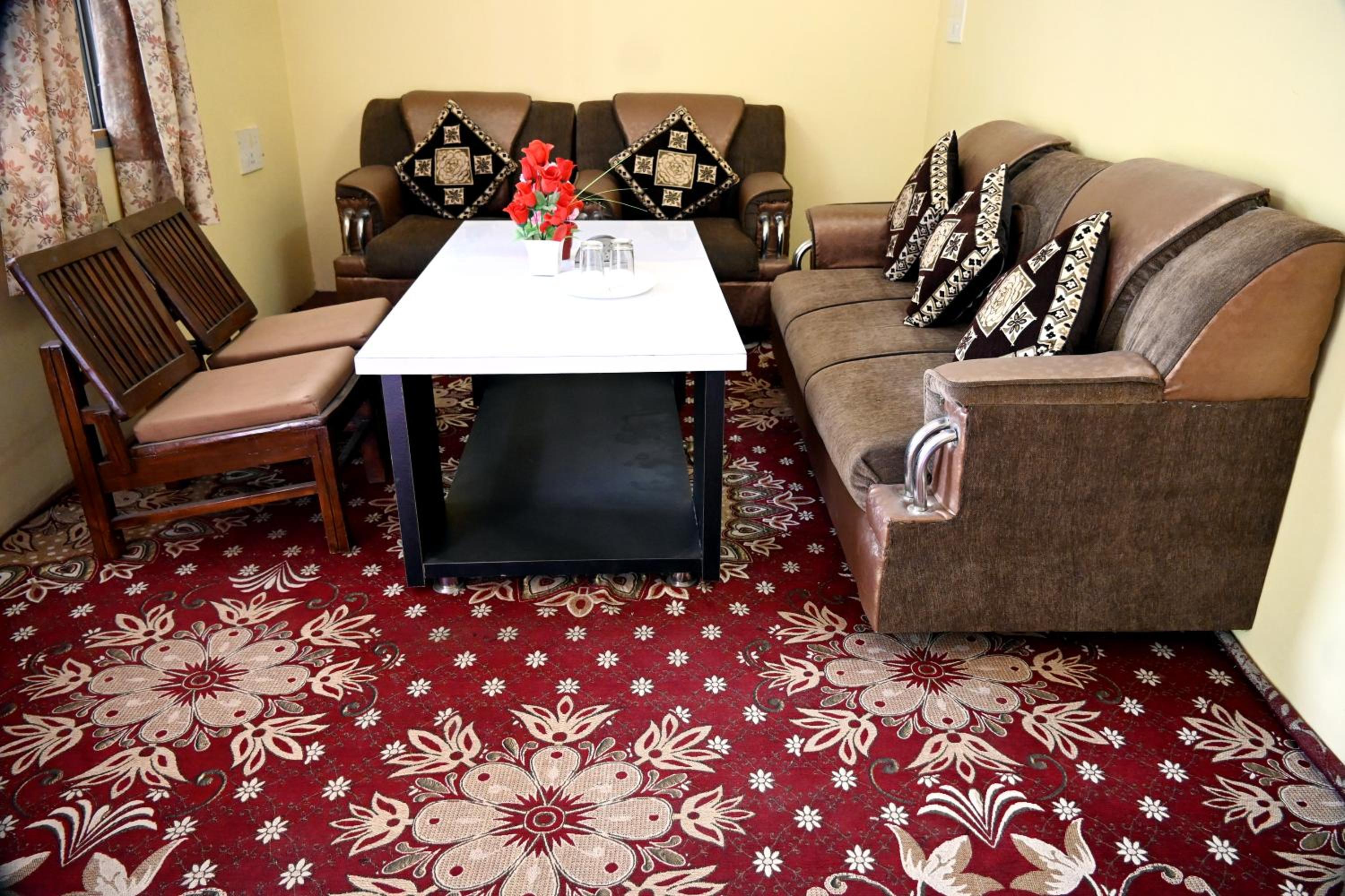 RAHUL Homestay