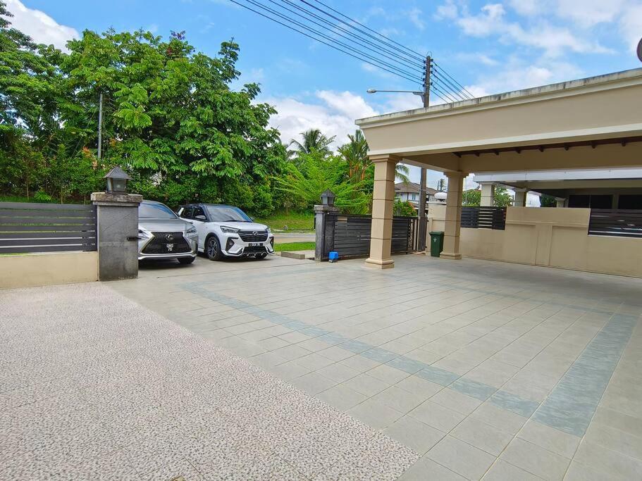 Jk Romance House 20Pax 6Carparks photo 3