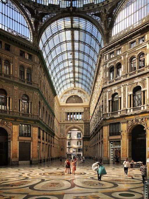 Shining Apt Next to Galleria Umberto