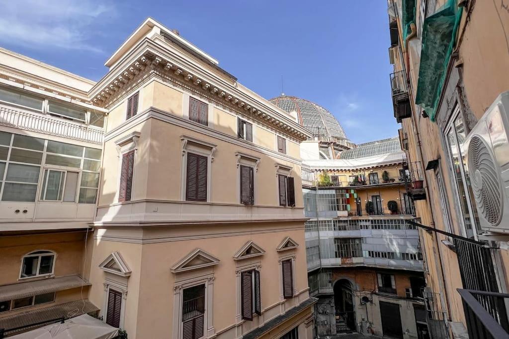 Shining Apt Next to Galleria Umberto