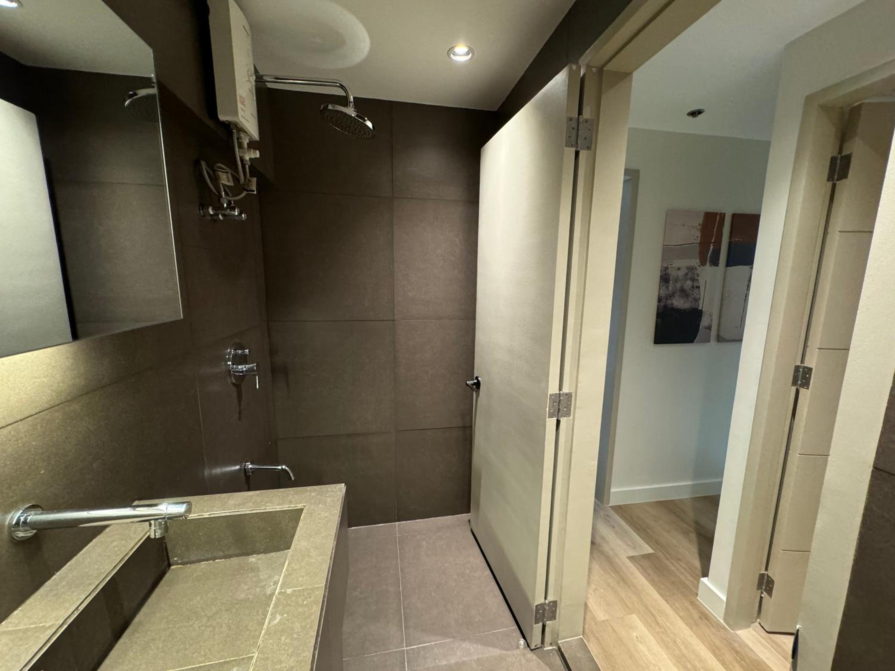 Dazzling fully furnished unit BGC w Pool view 3