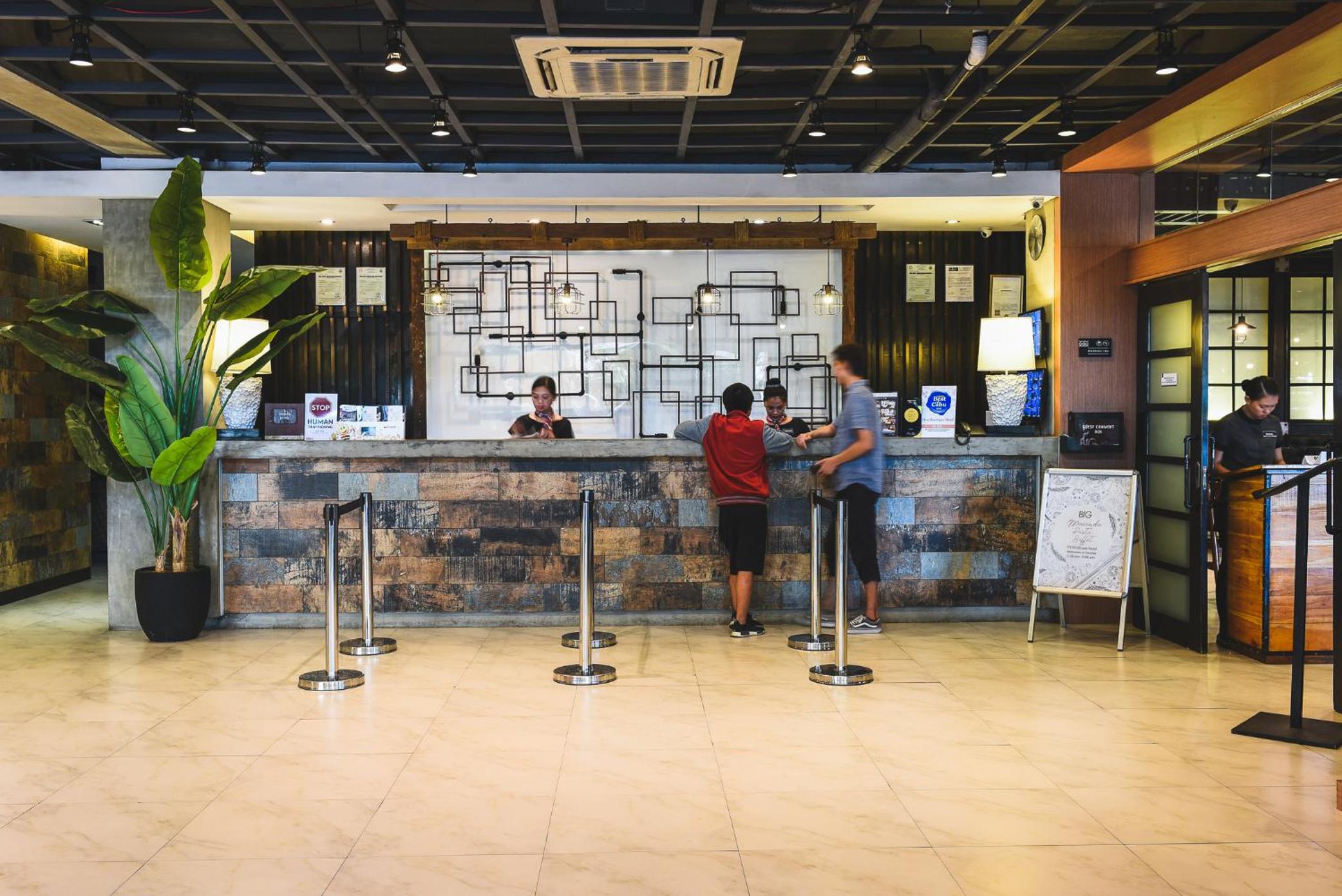 Big Hotel