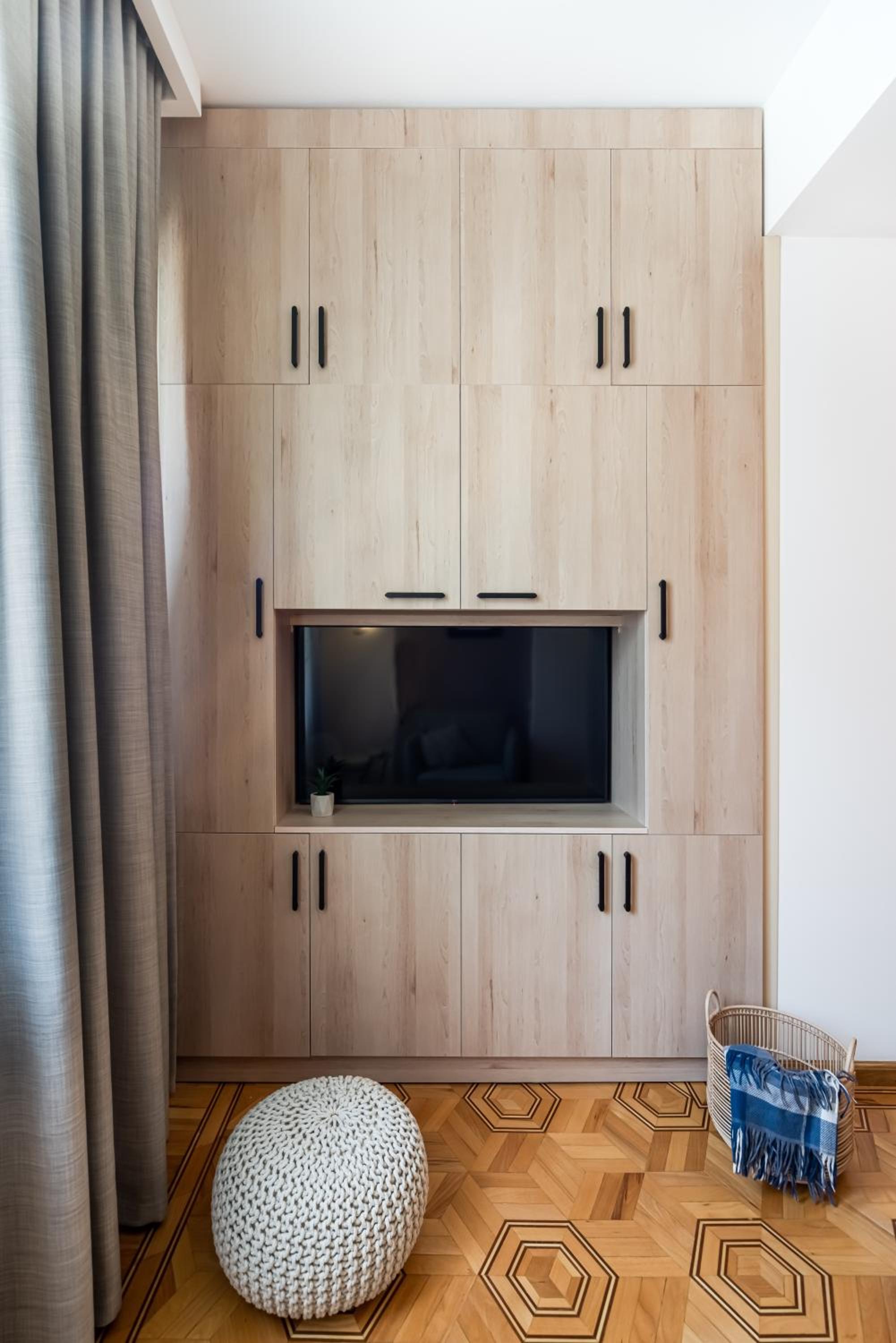 Neva Apartment by Downtown Inn