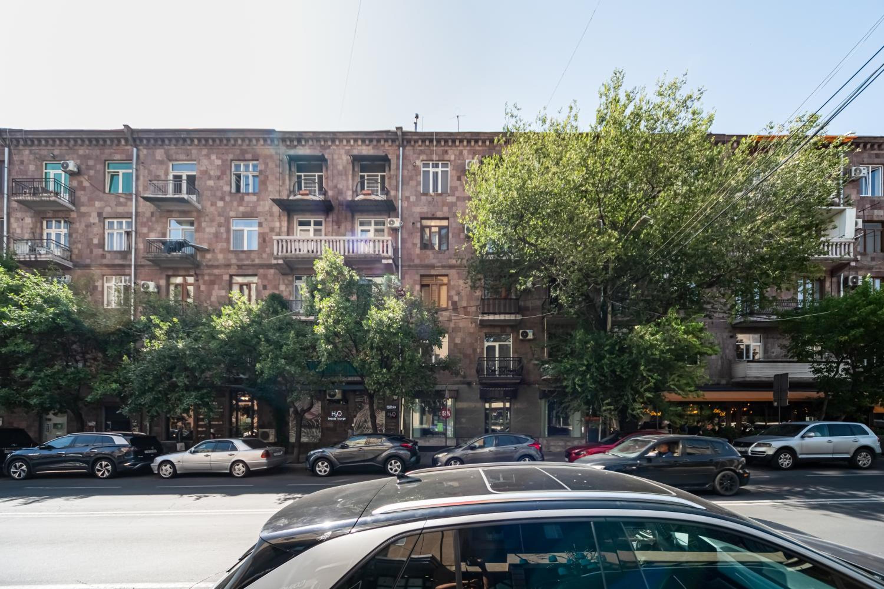 Neva Apartment by Downtown Inn