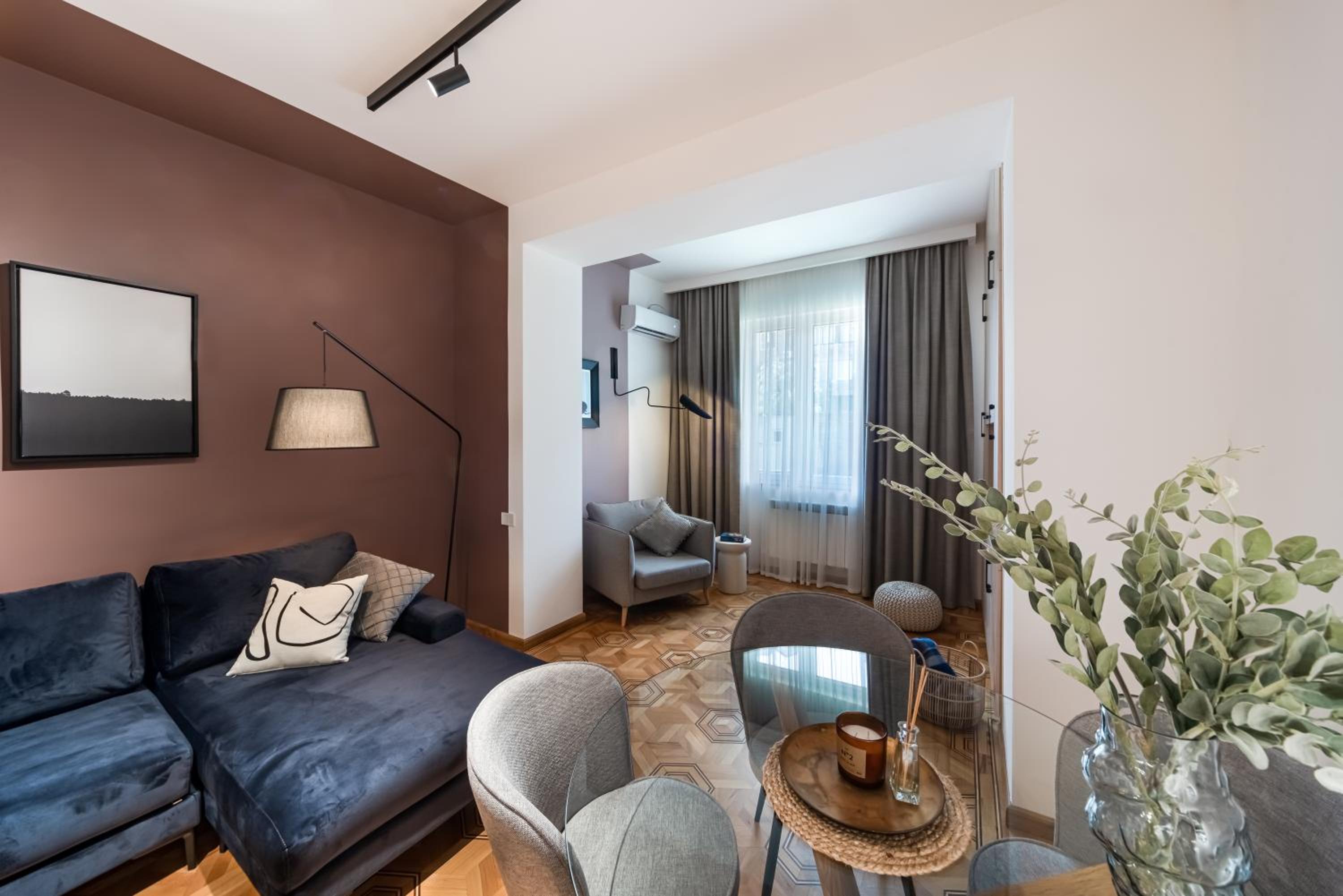 Neva Apartment by Downtown Inn