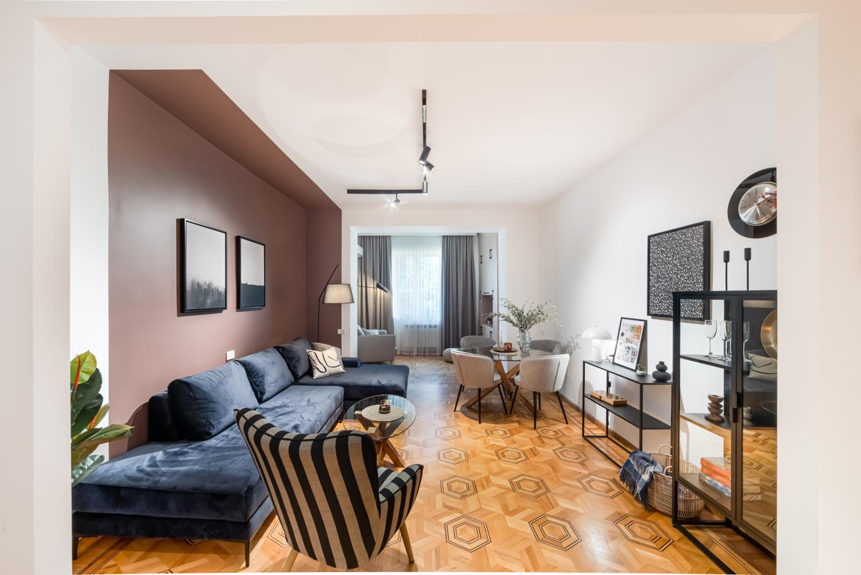 Neva Apartment by Downtown Inn